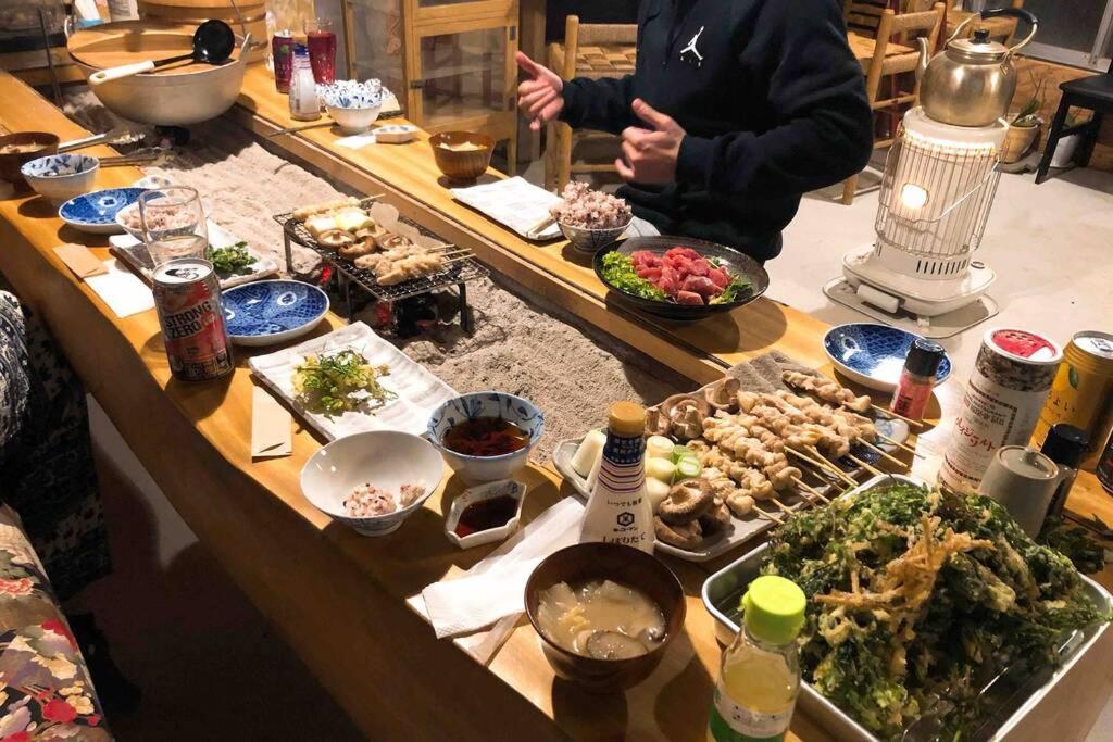 ゲストハウス+カフェわ　１日１組限定！ 築１００年の農家の古民家で宿泊体験、薪でお風呂沸かせます。焚き火もできます。 Kannami Luaran gambar