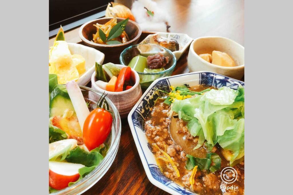 ゲストハウス+カフェわ　１日１組限定！ 築１００年の農家の古民家で宿泊体験、薪でお風呂沸かせます。焚き火もできます。 Kannami Luaran gambar