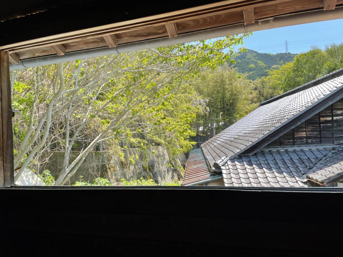 ゲストハウス+カフェわ　１日１組限定！ 築１００年の農家の古民家で宿泊体験、薪でお風呂沸かせます。焚き火もできます。 Kannami Luaran gambar