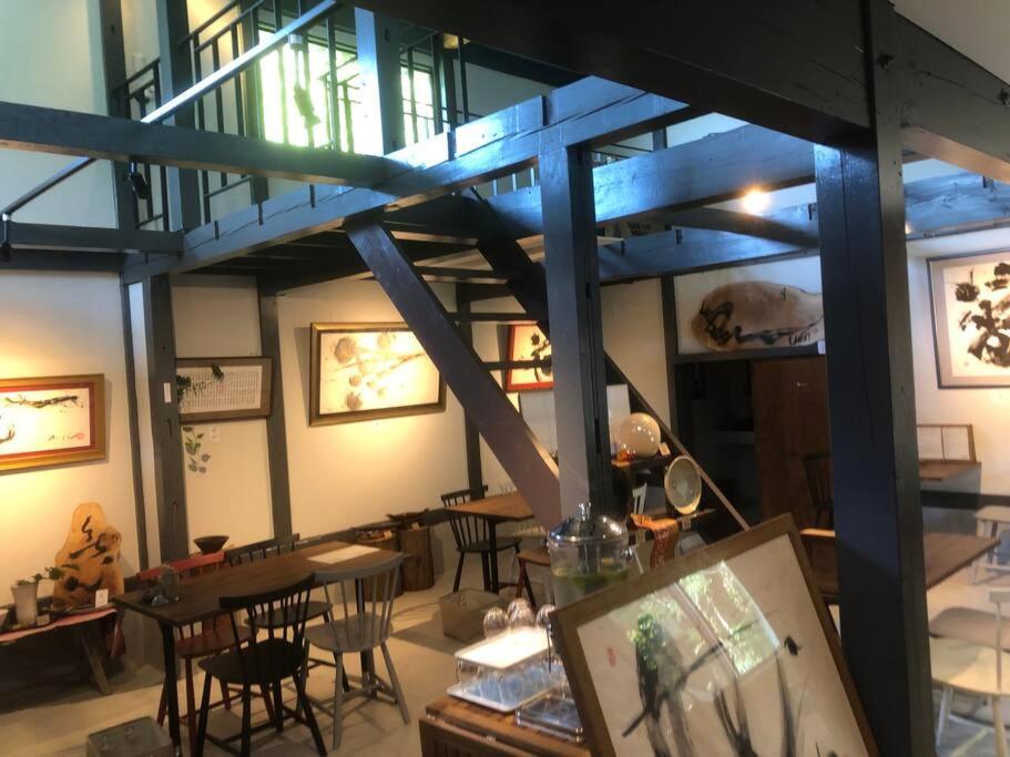 ゲストハウス+カフェわ　１日１組限定！ 築１００年の農家の古民家で宿泊体験、薪でお風呂沸かせます。焚き火もできます。 Kannami Luaran gambar