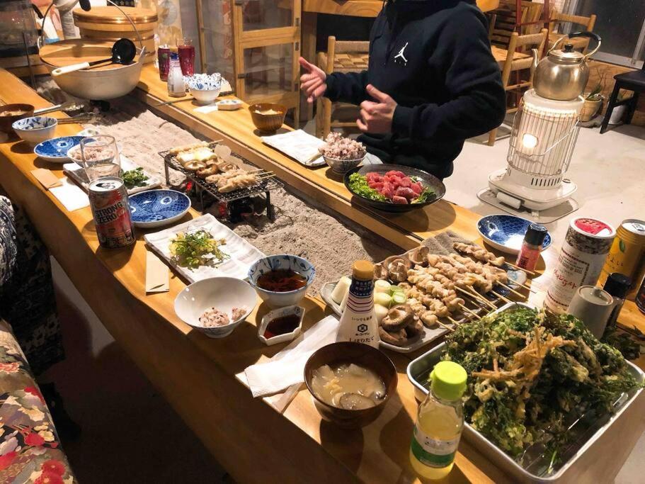ゲストハウス+カフェわ　１日１組限定！ 築１００年の農家の古民家で宿泊体験、薪でお風呂沸かせます。焚き火もできます。 Kannami Luaran gambar
