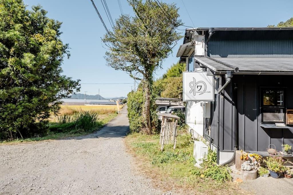 ゲストハウス+カフェわ　１日１組限定！ 築１００年の農家の古民家で宿泊体験、薪でお風呂沸かせます。焚き火もできます。 Kannami Luaran gambar