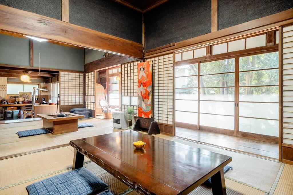 ゲストハウス+カフェわ　１日１組限定！ 築１００年の農家の古民家で宿泊体験、薪でお風呂沸かせます。焚き火もできます。 Kannami Luaran gambar